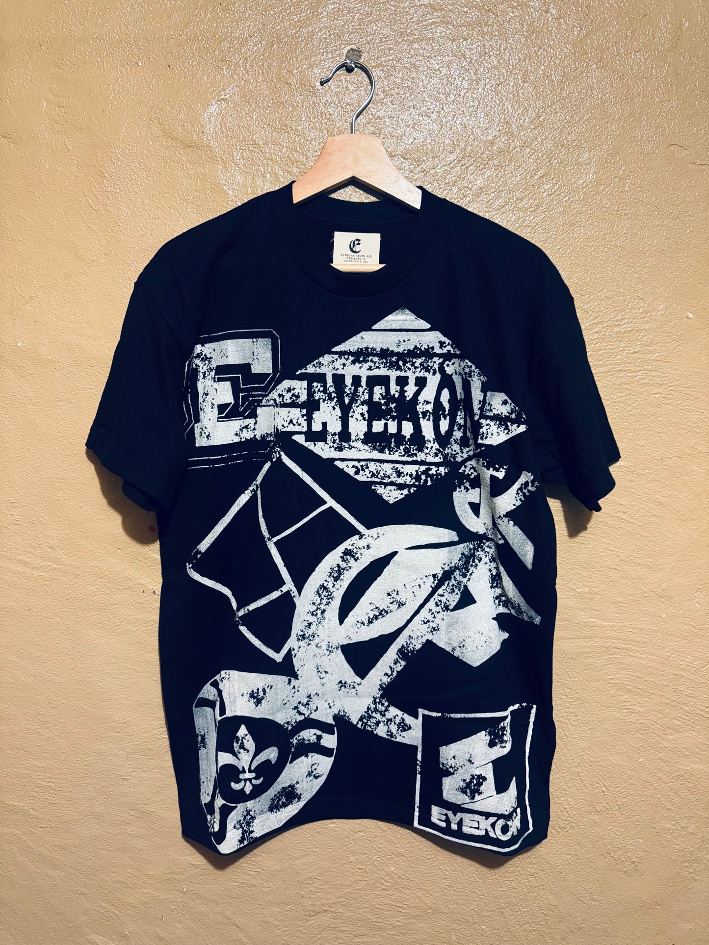 “EnD” nostalgic ss tEE ( black )