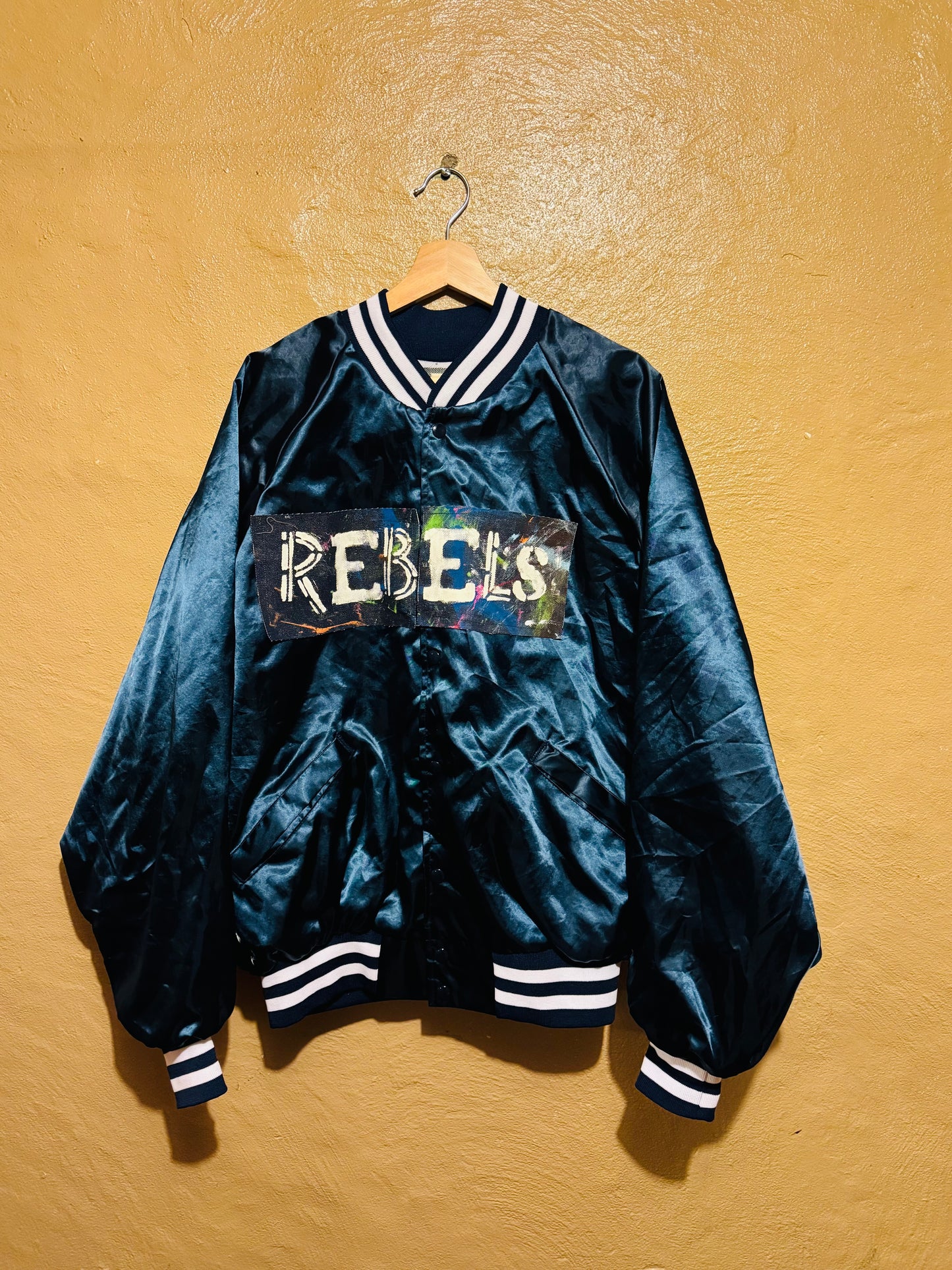“EnD” satin jackEt ( XL )