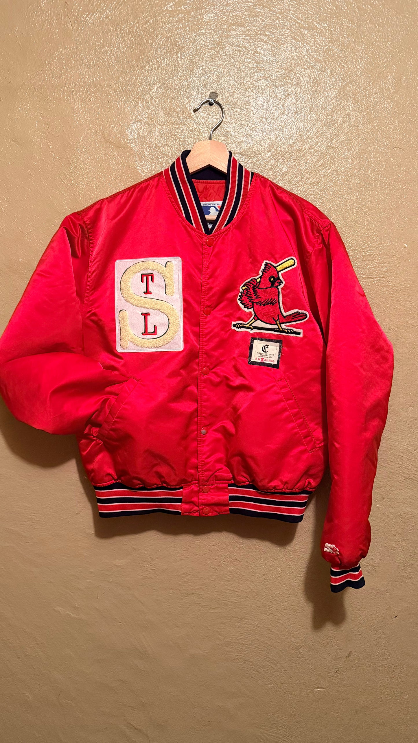 III.I.IV kapsulE ( jackEt ) L