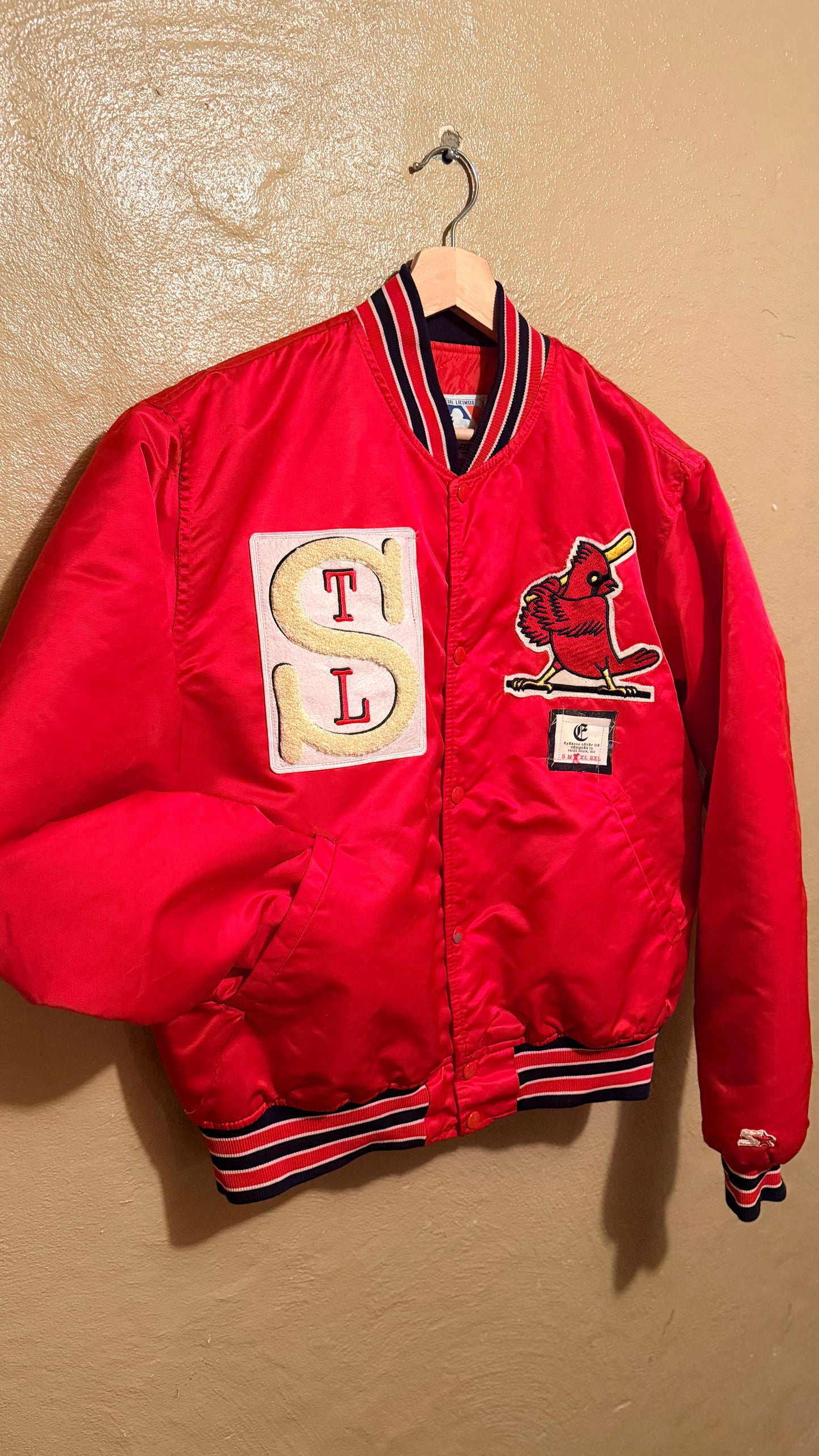 III.I.IV kapsulE ( jackEt ) L